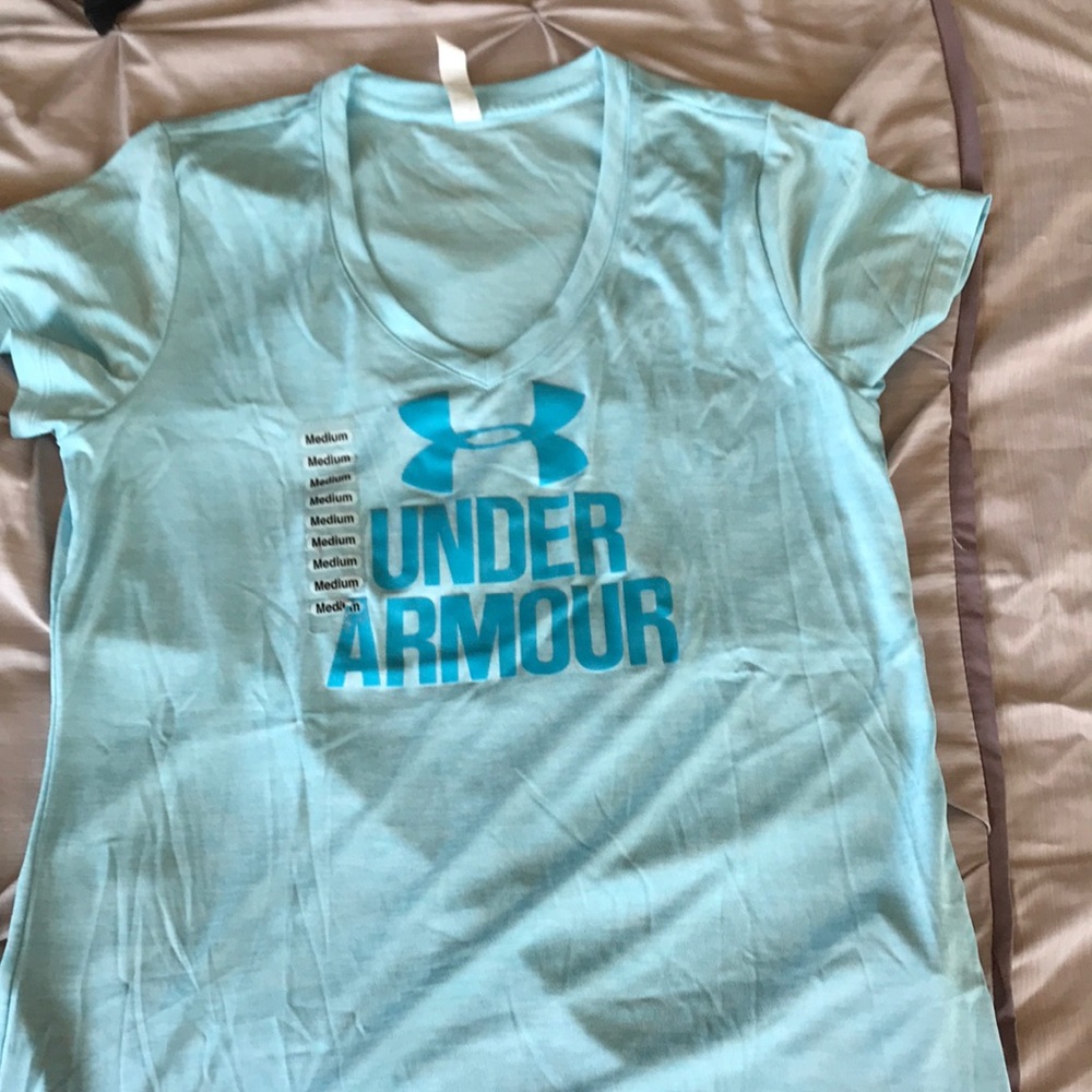 🔥NWOT UNDER ARMOUR DRI-FIT WORKOUT TEE🔥